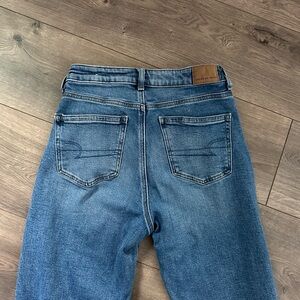 American Eagle Mom Jeans
